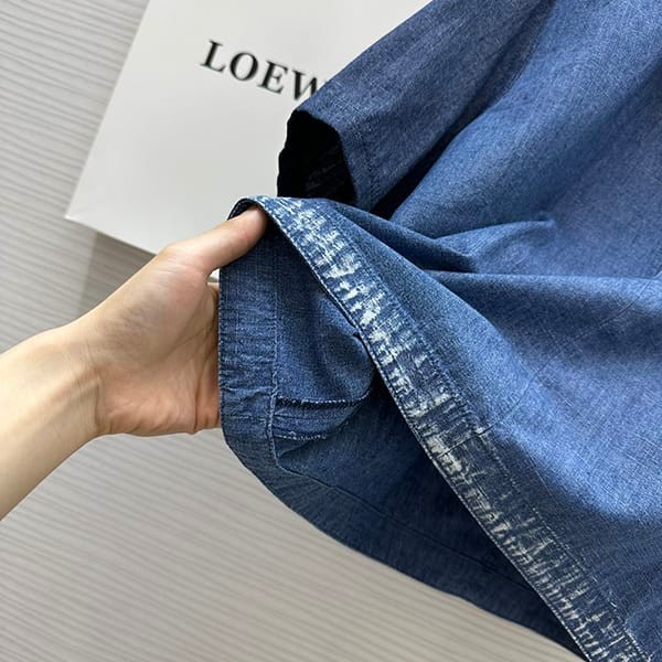 入手困難ロエベ スーパーコピー クロップド ヴァルーズ デニム loi46929